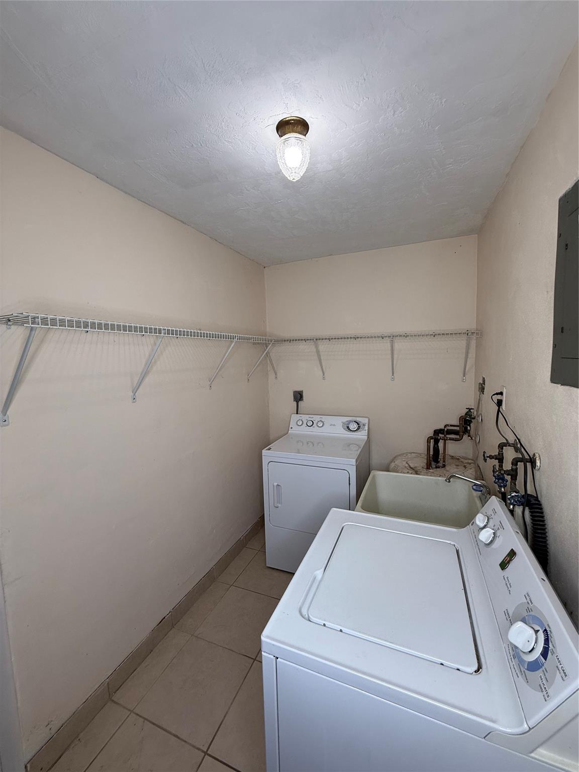 Mainlands Of Tamarac Lake - Residential Lease