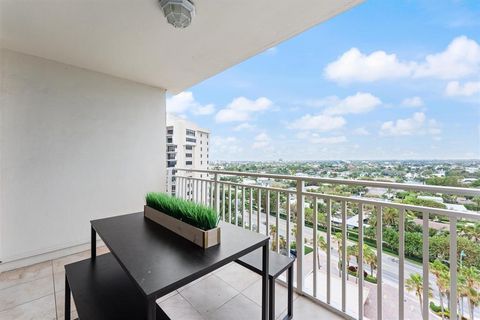 A home in Lauderdale By The Sea