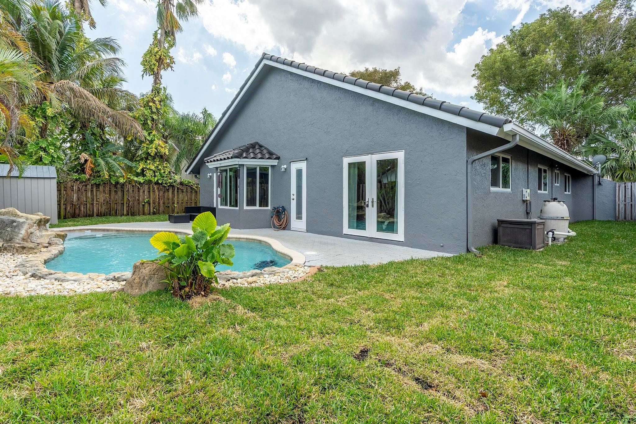 Jero Sub 105-25 B - Residential