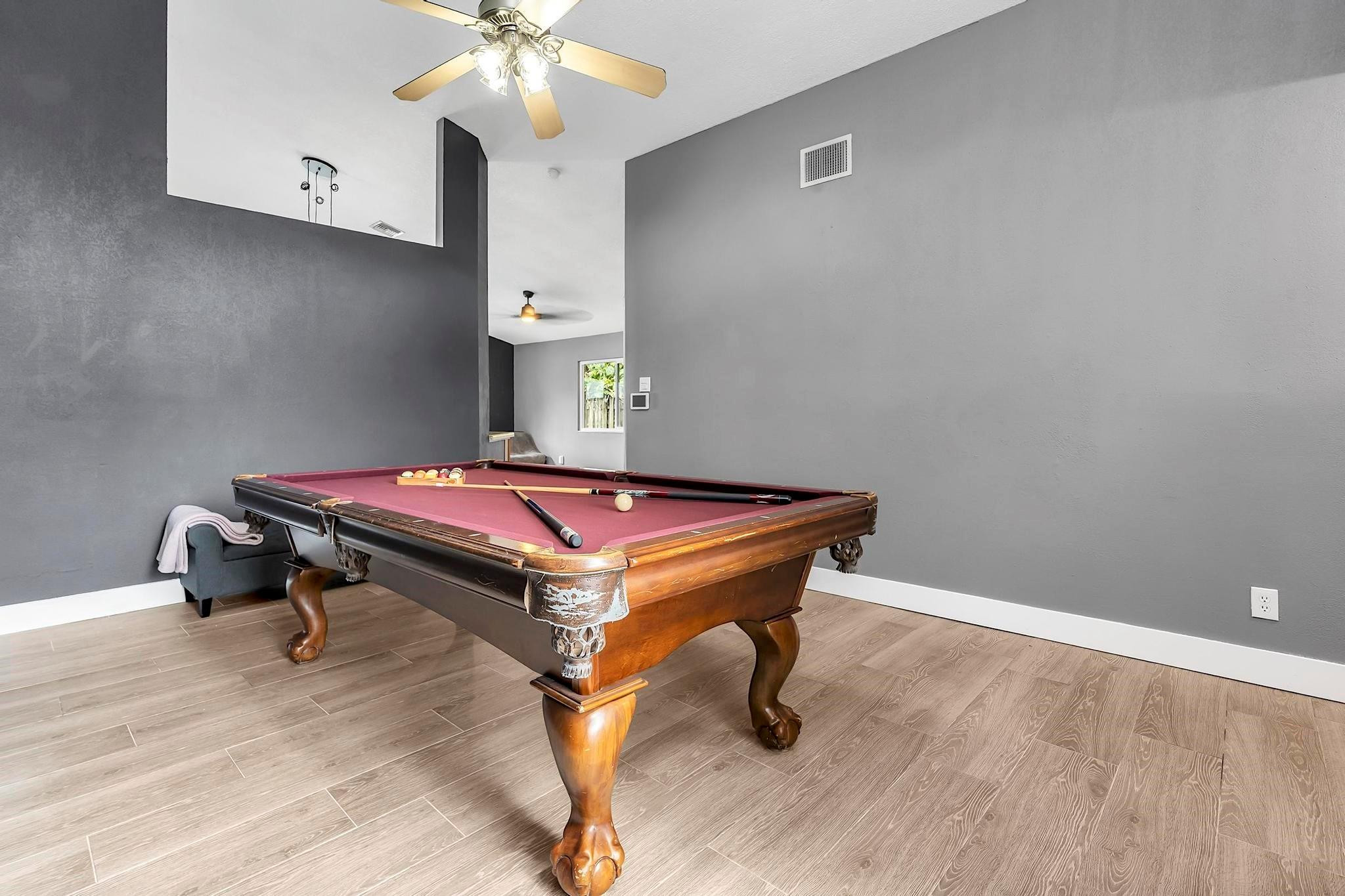 Jero Sub 105-25 B - Residential