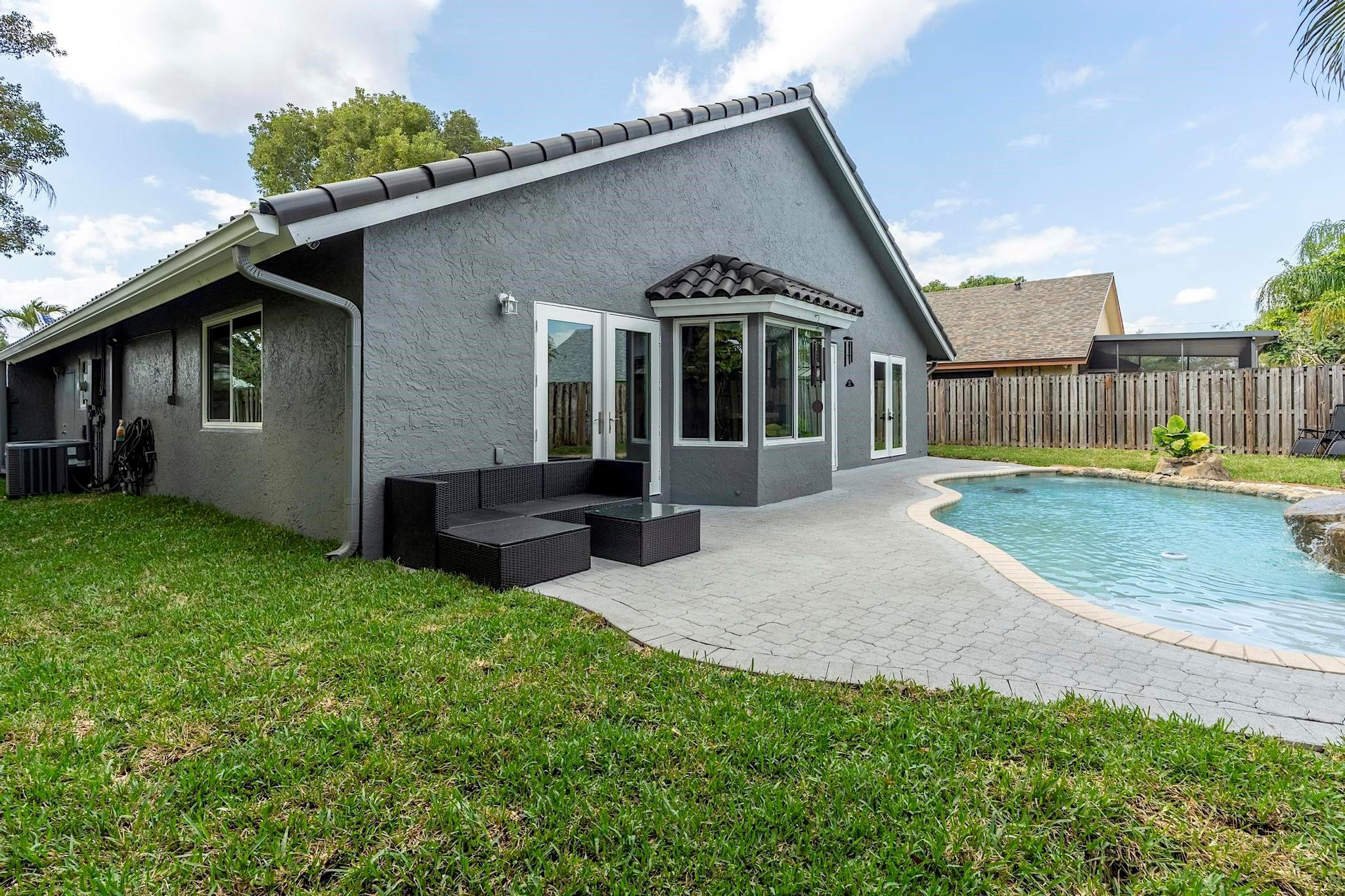 Jero Sub 105-25 B - Residential