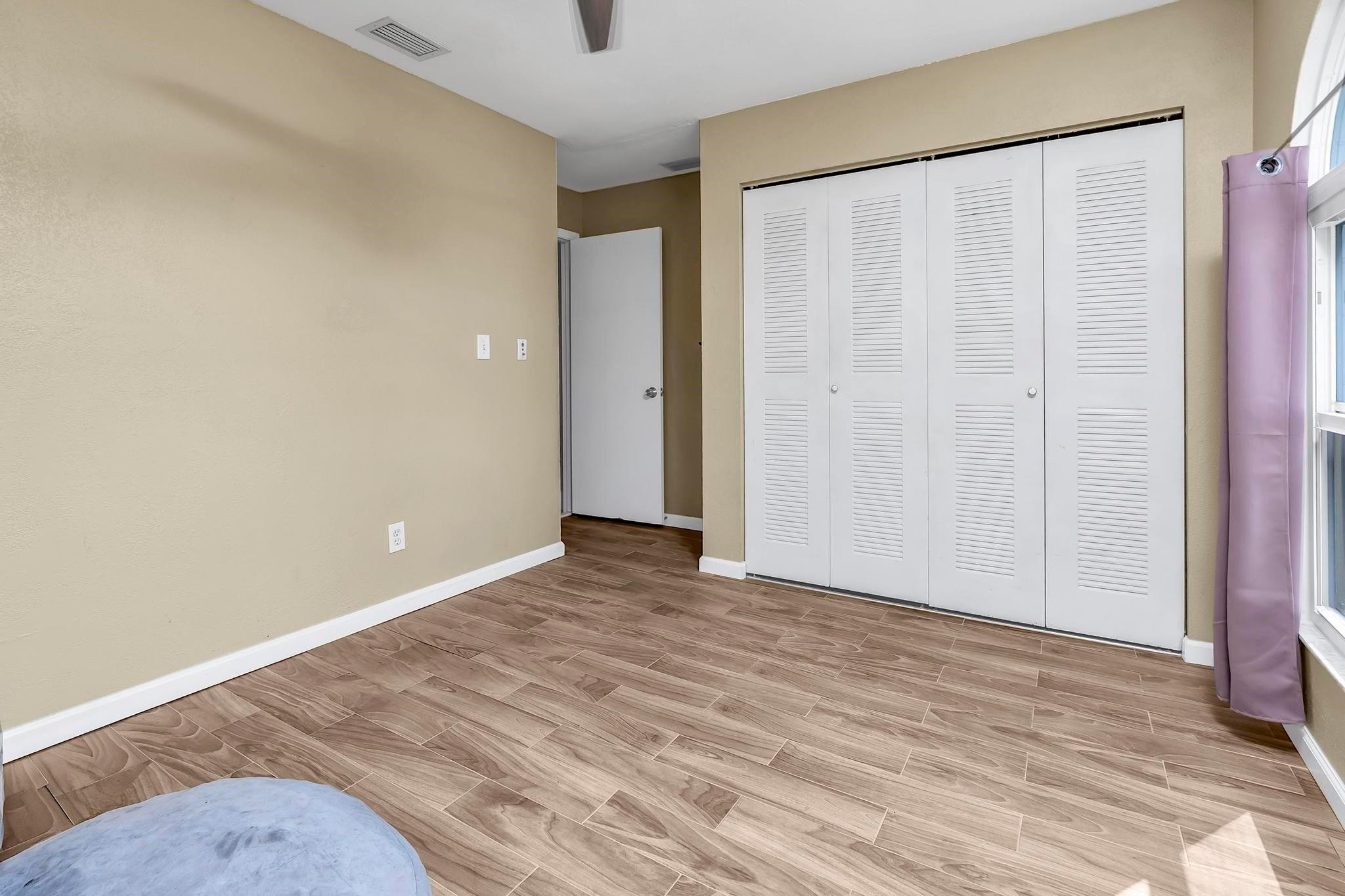 Jero Sub 105-25 B - Residential