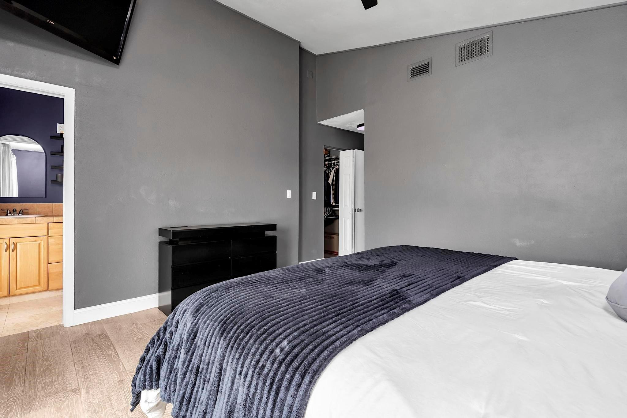 Jero Sub 105-25 B - Residential