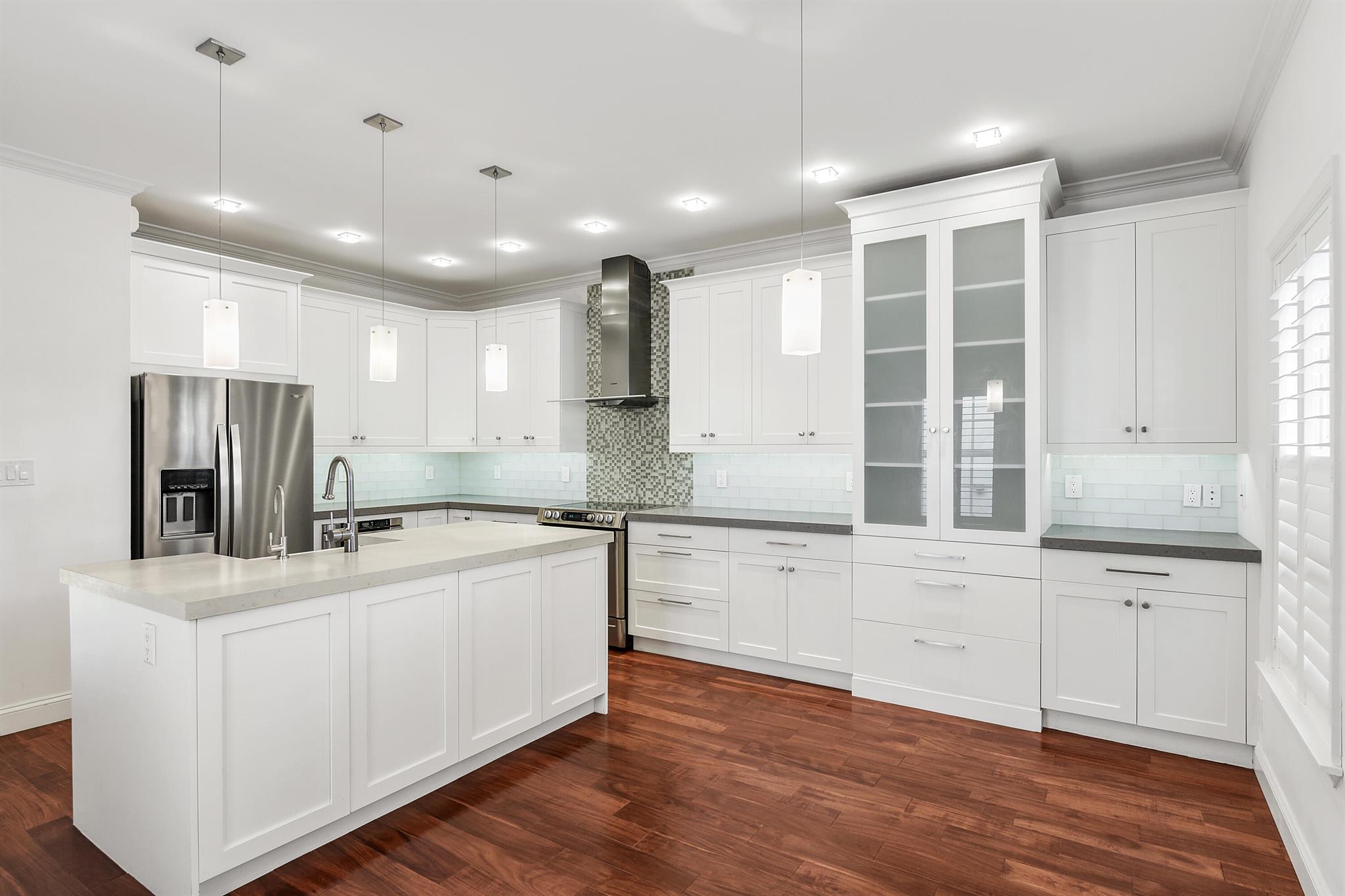 CHARLESTON PLACE - Residential