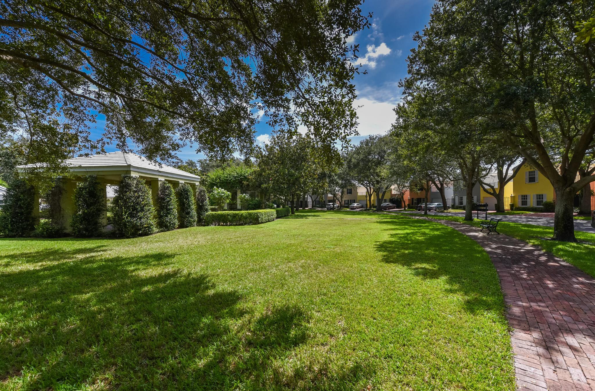 CHARLESTON PLACE - Residential