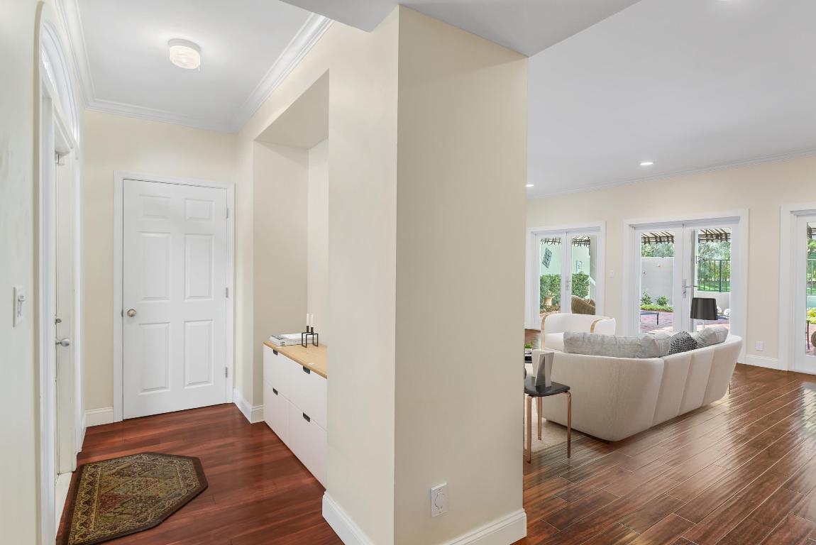 CHARLESTON PLACE - Residential