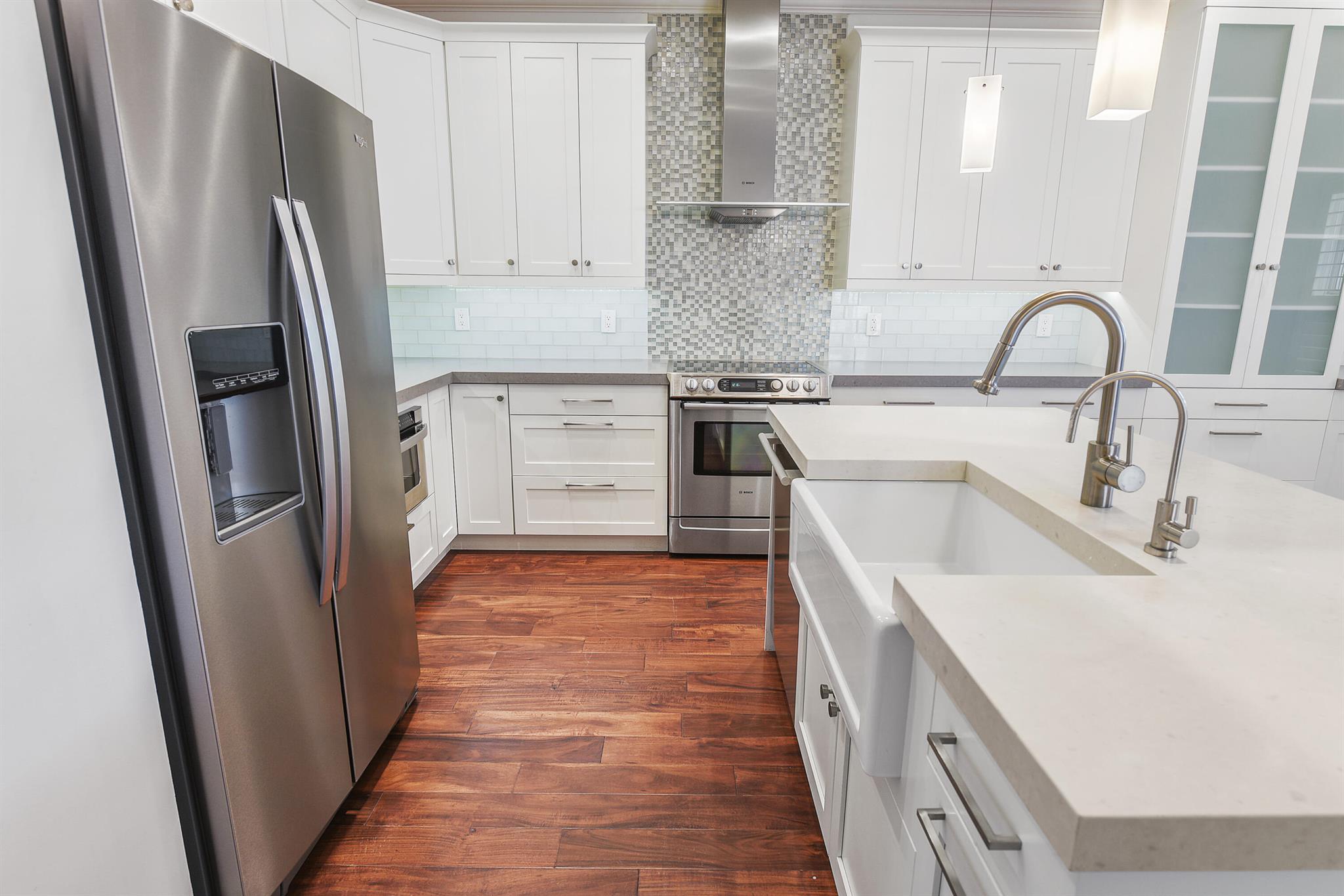 CHARLESTON PLACE - Residential