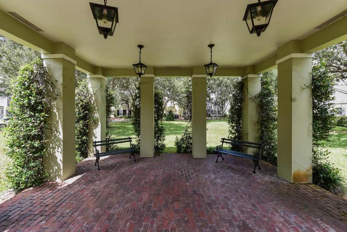 CHARLESTON PLACE - Residential