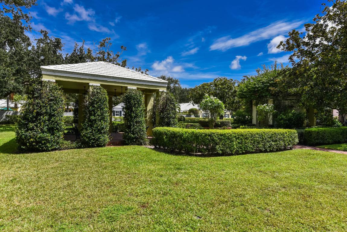 CHARLESTON PLACE - Residential