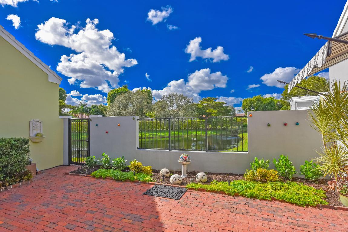 CHARLESTON PLACE - Residential