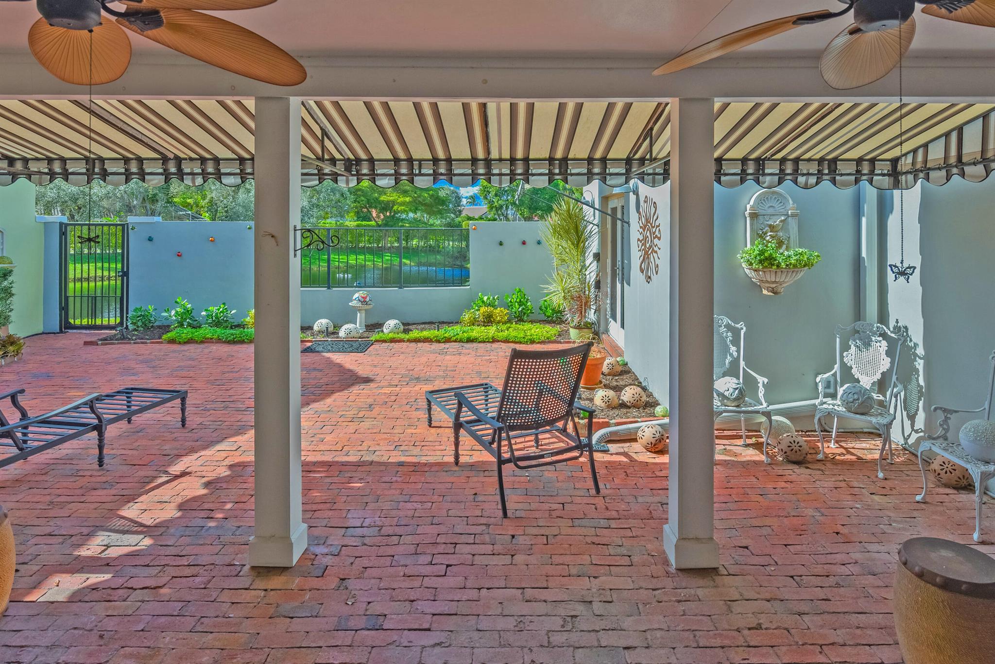 CHARLESTON PLACE - Residential