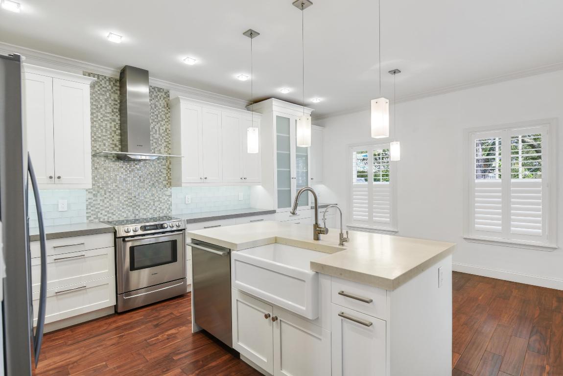 CHARLESTON PLACE - Residential