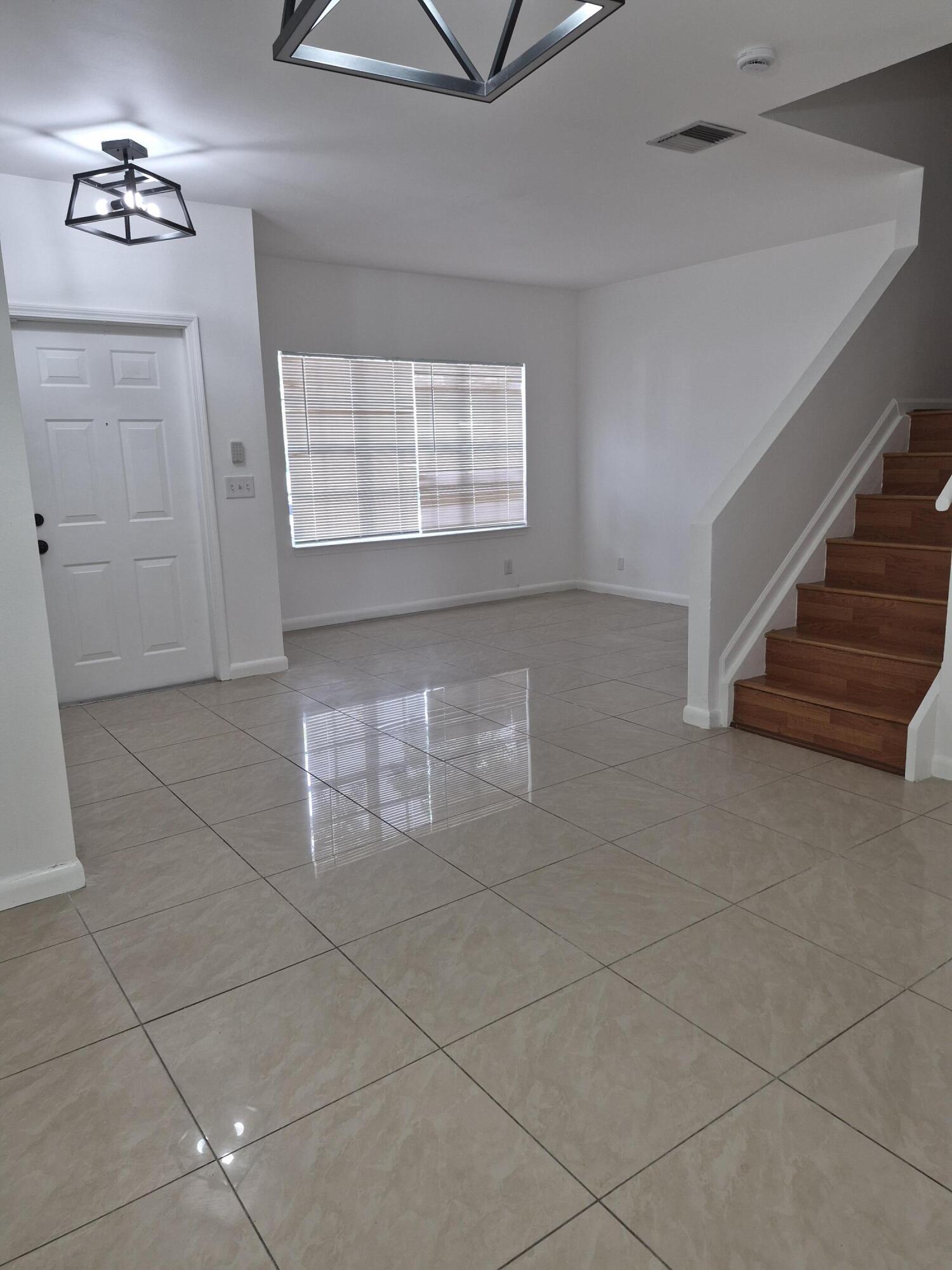 LAND SECTION 8 - Residential