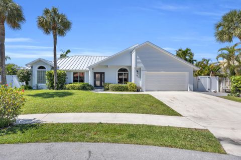 11 Hemlock Lane Tequesta FL 33469