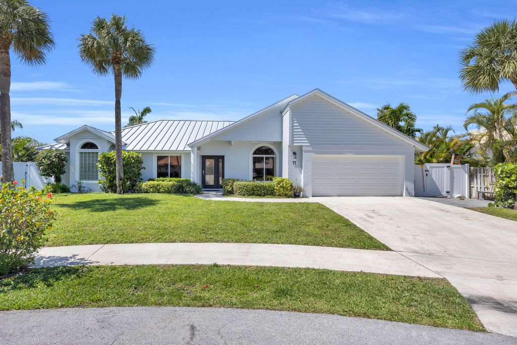 Photo of 11 Hemlock Lane, Tequesta, FL 33469 (MLS # R11073835)