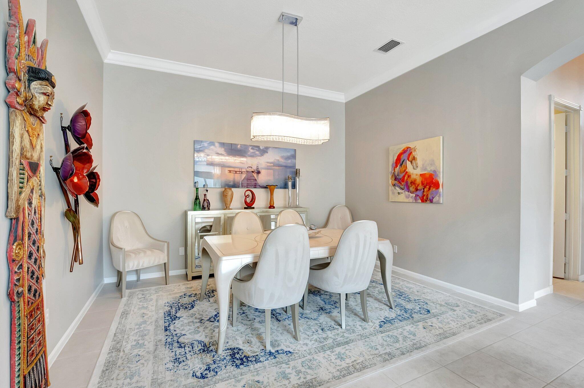 VALENCIA PALMS - Residential