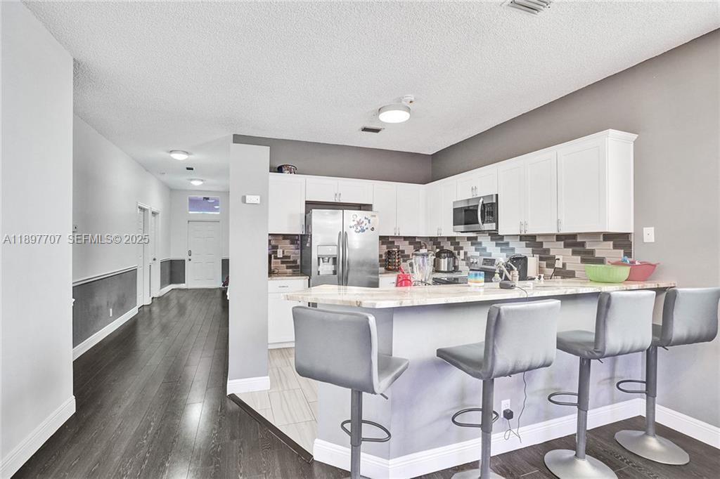 4824 NW 19TH Street