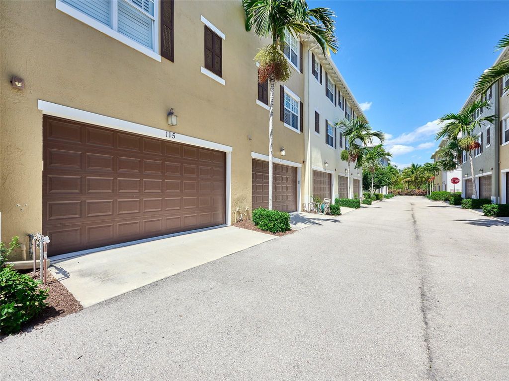 Photo of 115 E Coda Circle #115, Delray Beach, FL 33444 (MLS # B26025442)