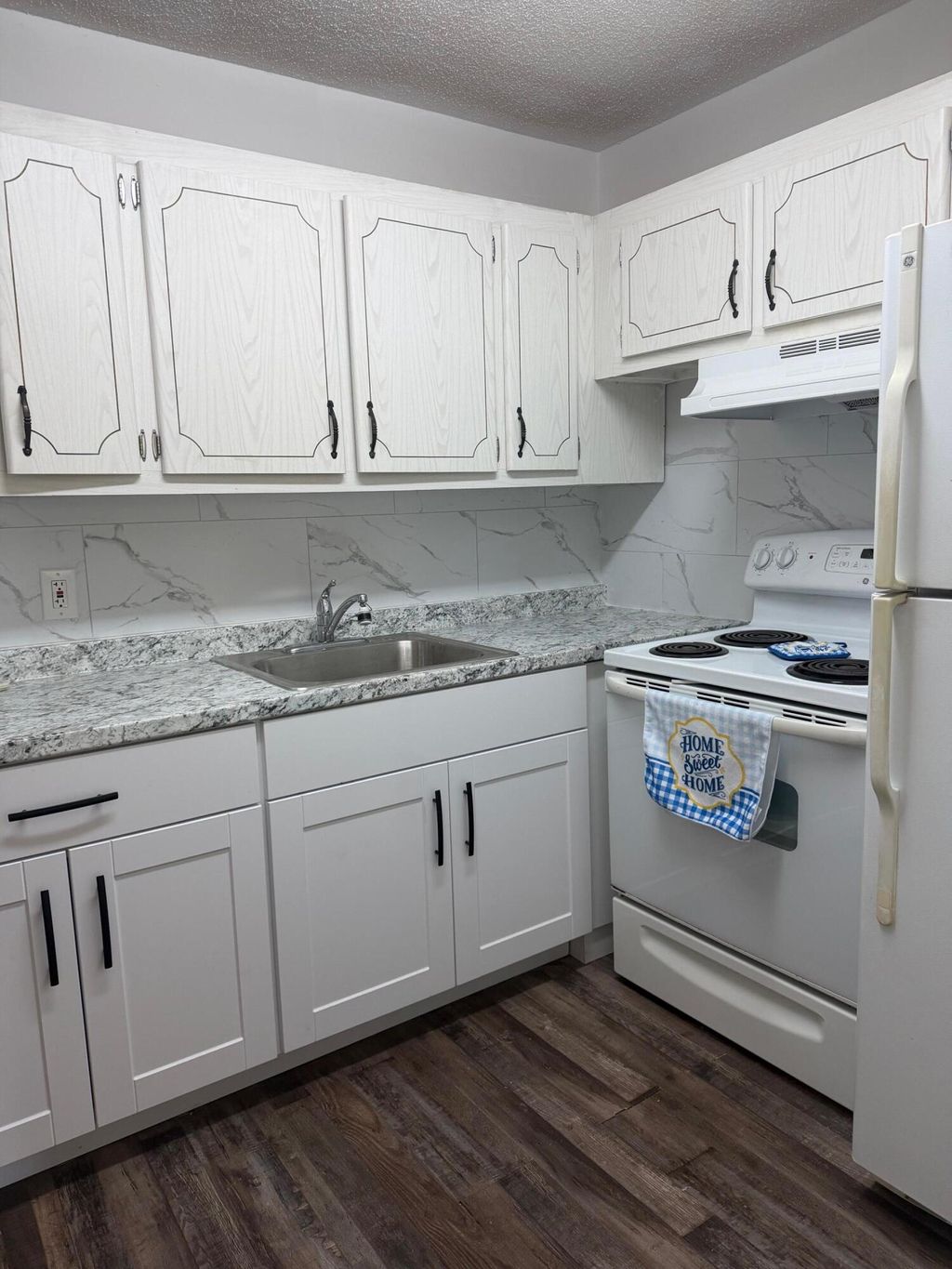 Photo of 180 Windsor Dr, West Palm Beach, FL 33417 (MLS # B26020506)