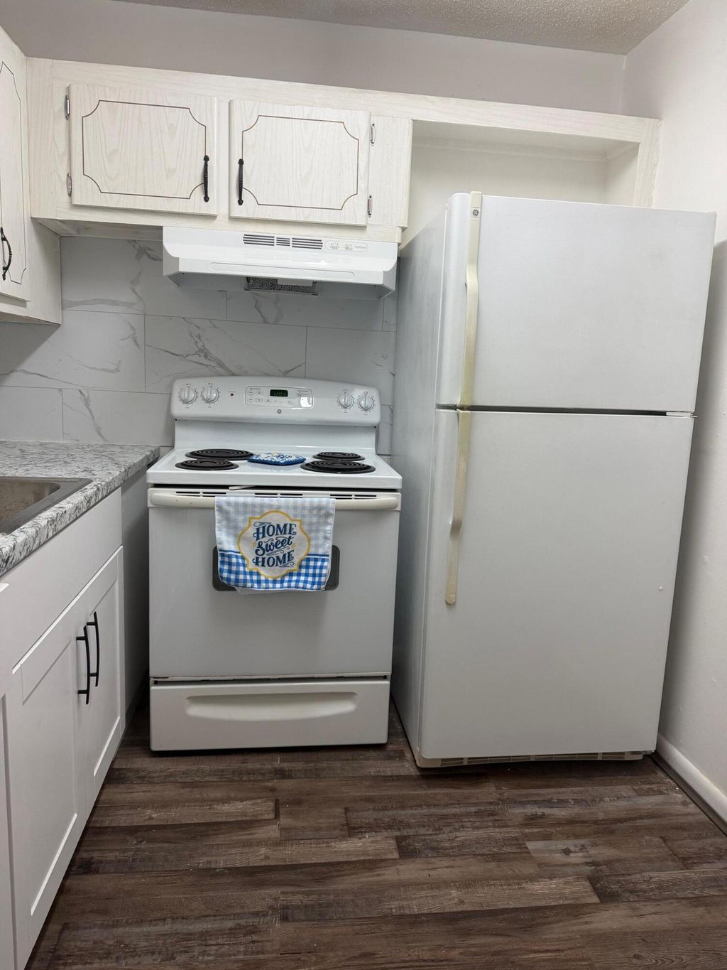 Photo of 180 Windsor Dr, West Palm Beach, FL 33417 (MLS # B26020506)