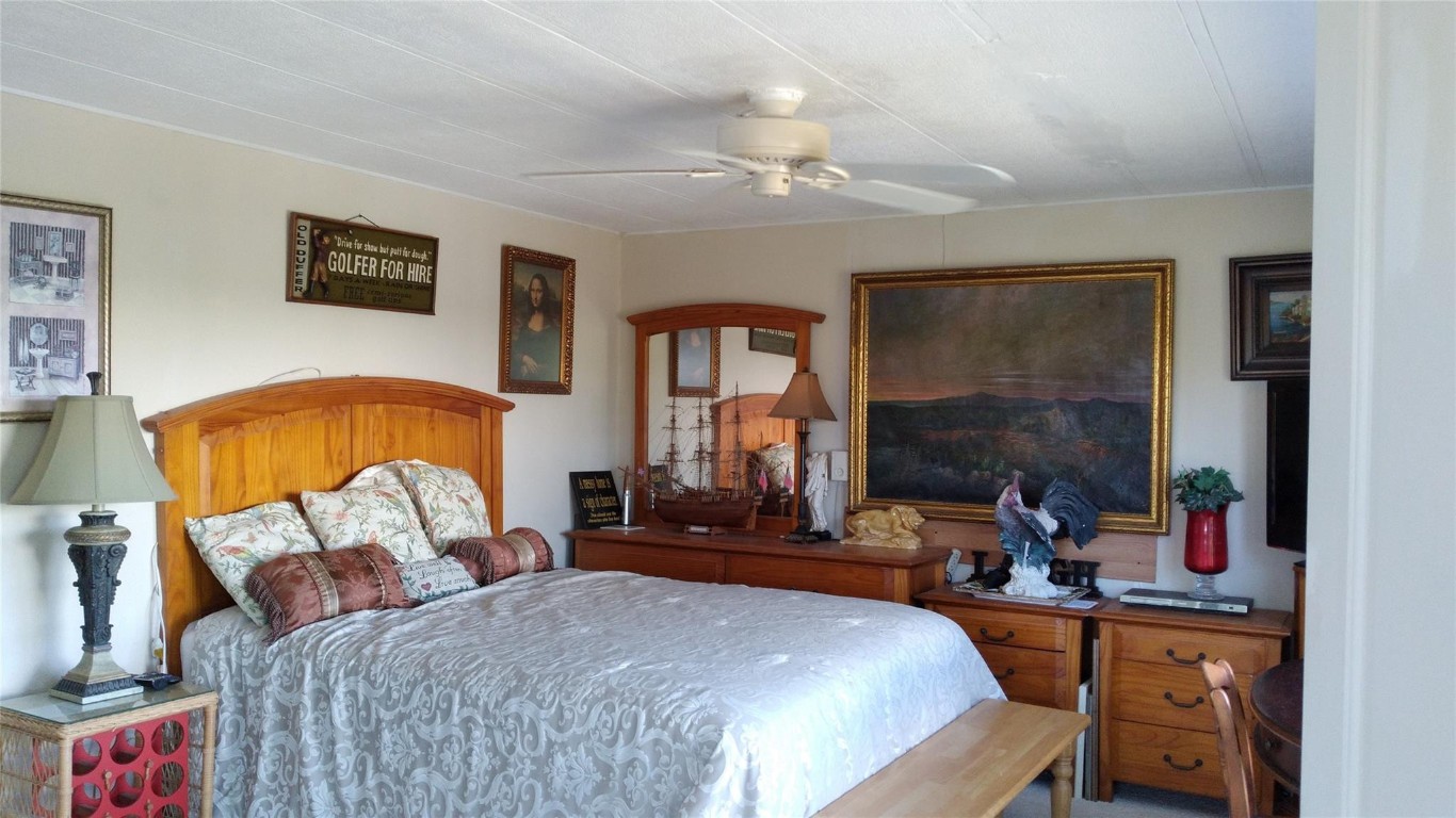 Fairlane Harbor - Residential