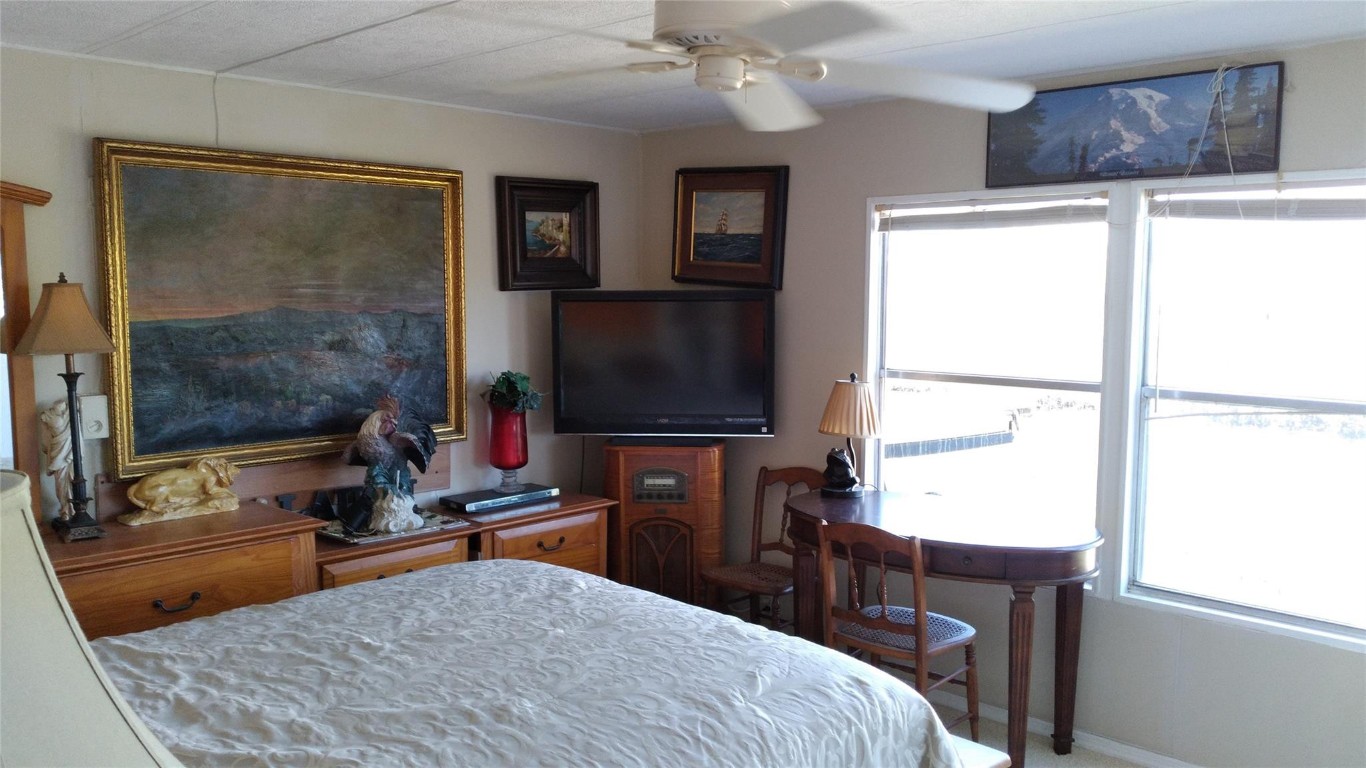 Fairlane Harbor - Residential