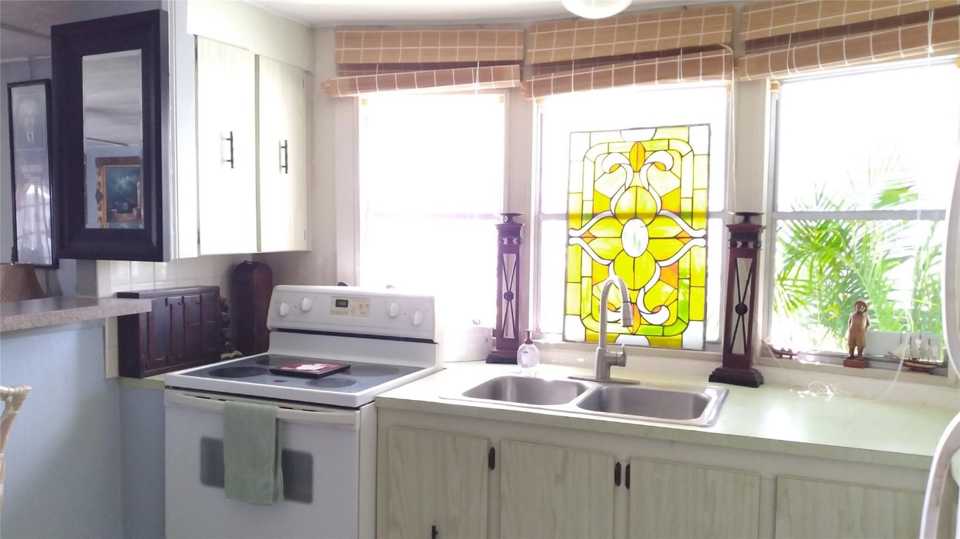 Fairlane Harbor - Residential