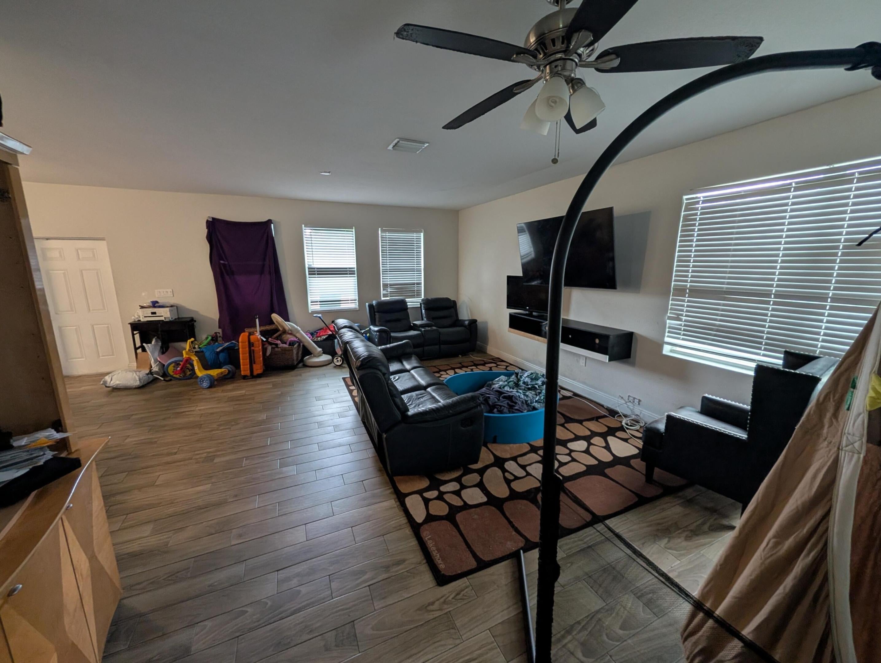 2623 NW 18TH Terrace