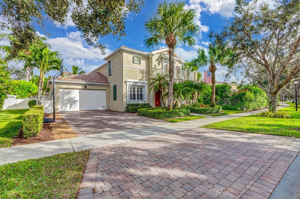 Photo of 233 San Remo Drive, Jupiter, FL 33458 (MLS # R10934953)