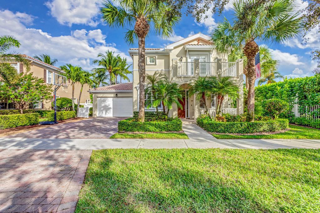 Photo of 233 San Remo Drive, Jupiter, FL 33458 (MLS # R10934953)