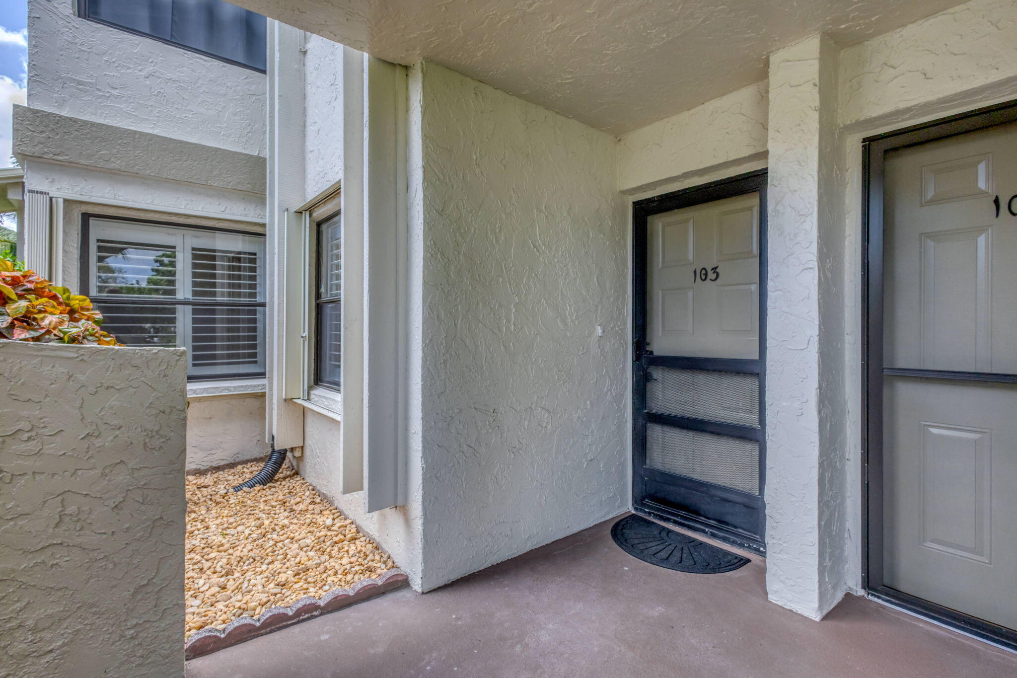 BRIARWOOD CONDO - Residential Lease