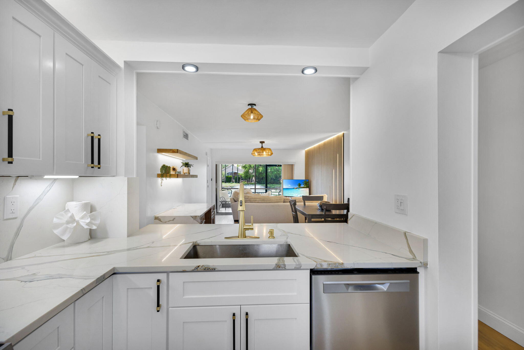 BRIARWOOD CONDO - Residential Lease