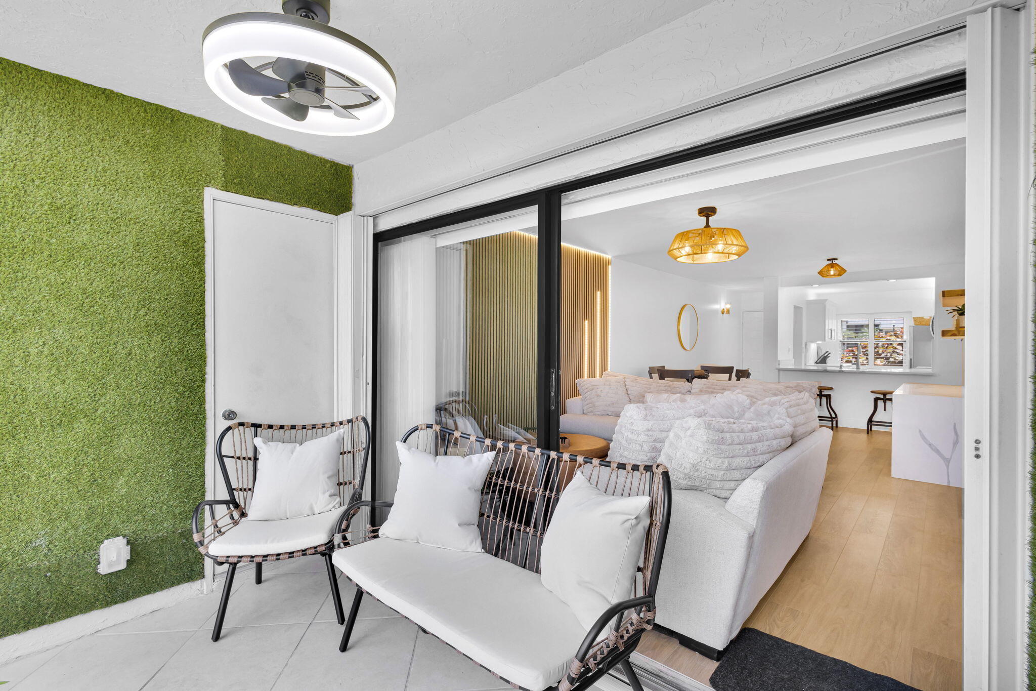 BRIARWOOD CONDO - Residential Lease