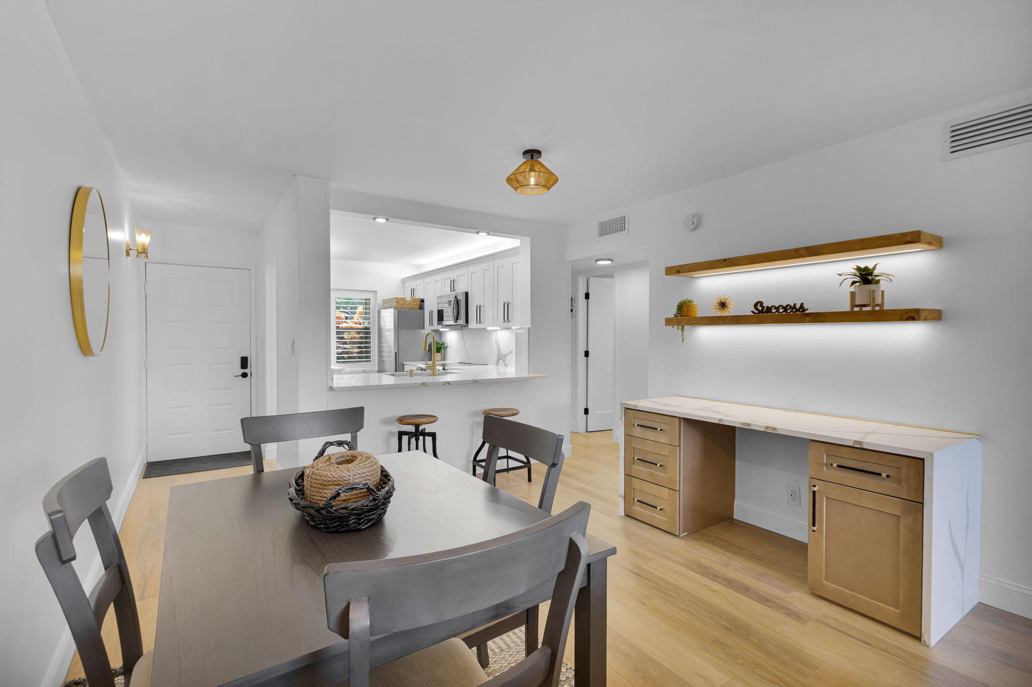 BRIARWOOD CONDO - Residential Lease