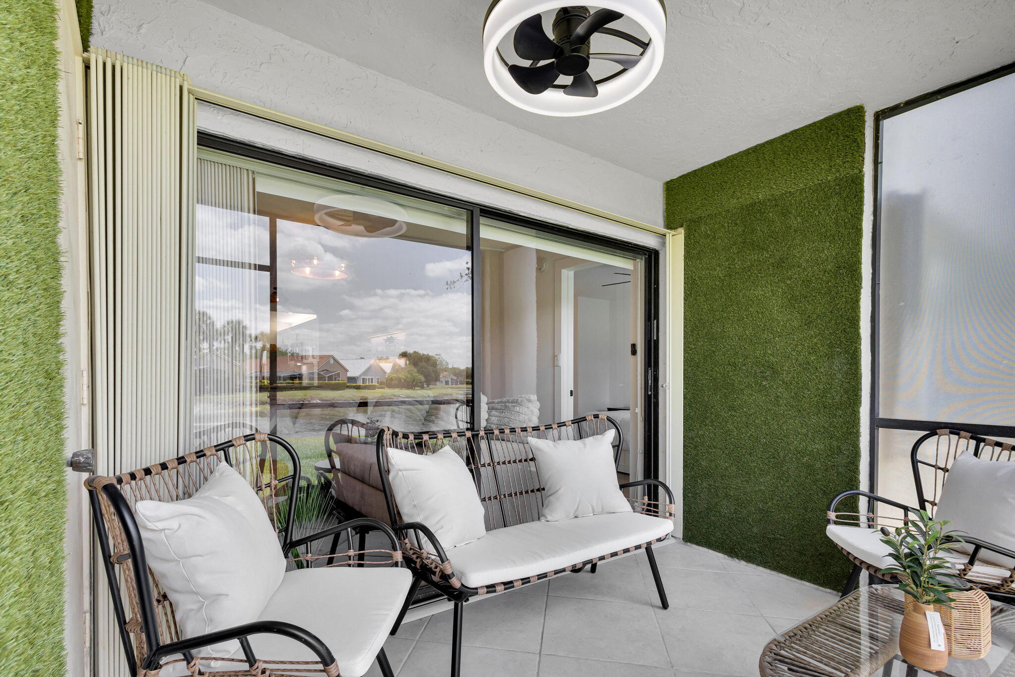 BRIARWOOD CONDO - Residential Lease