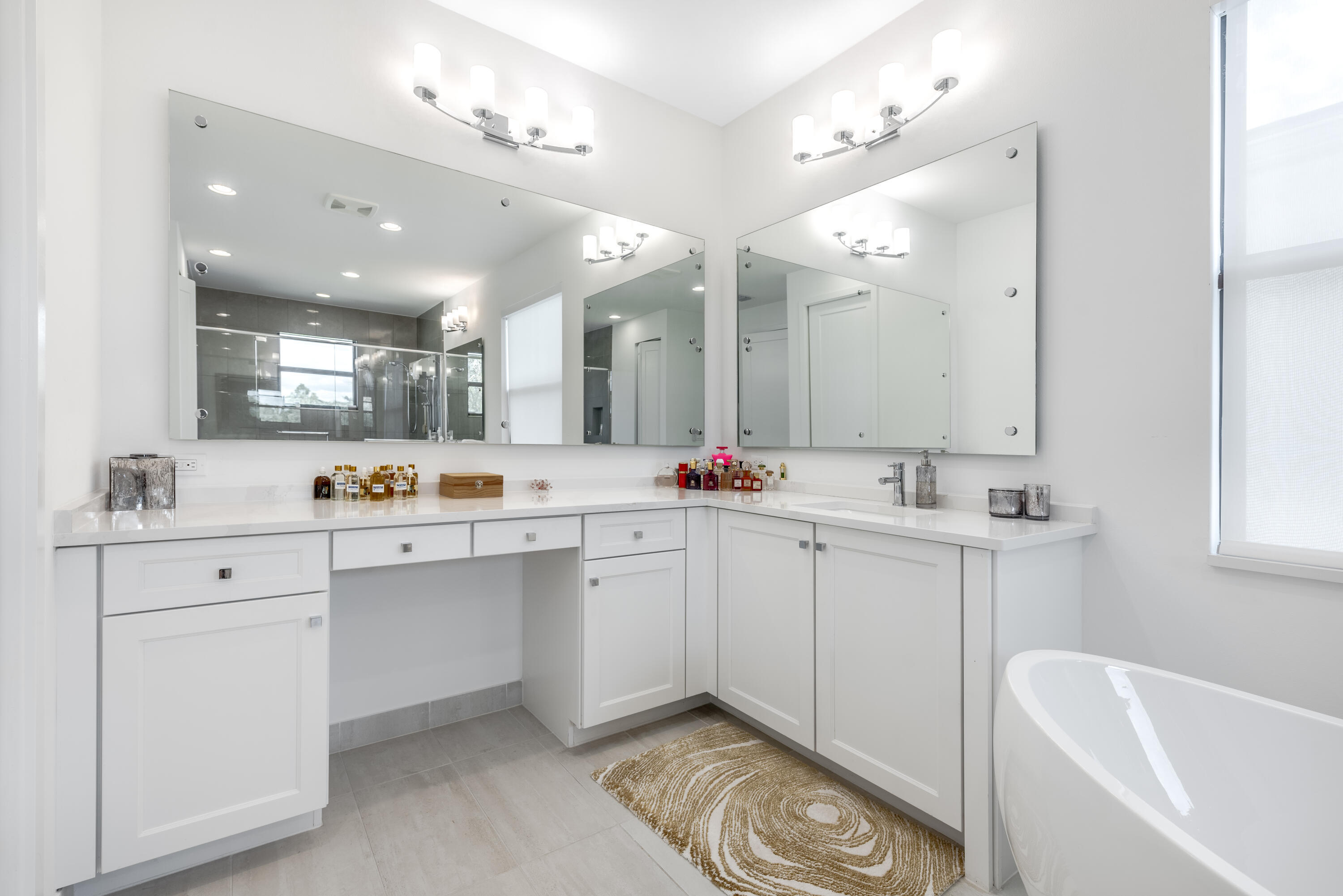 BRIDGES MIZNER PUD BRIDGES SOUTH PLAT SEVEN - Residential Lease