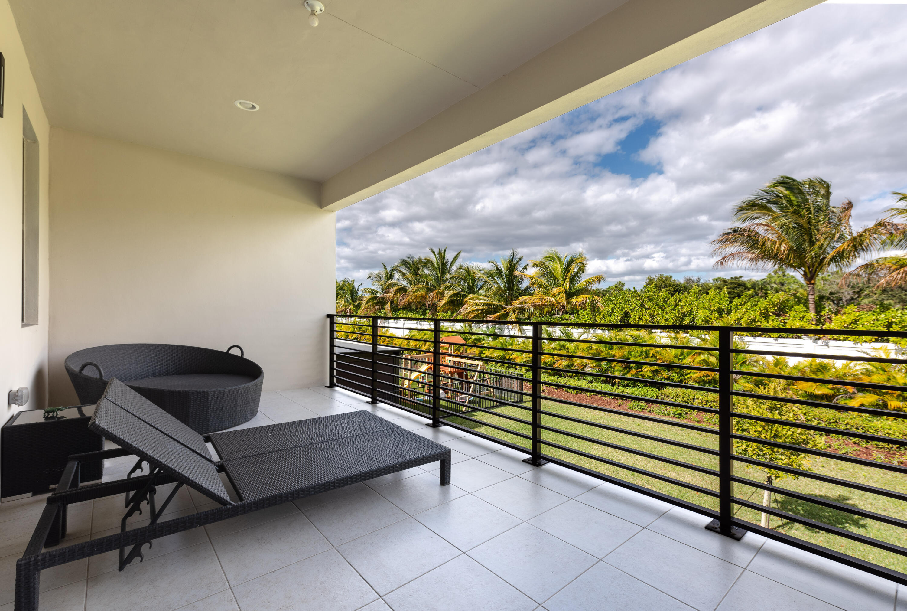 BRIDGES MIZNER PUD BRIDGES SOUTH PLAT SEVEN - Residential Lease