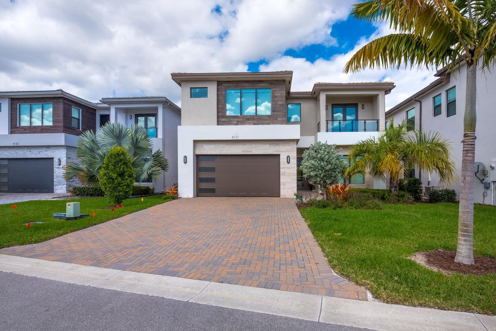 Photo of 8131 Laurel Falls Drive, Boca Raton, FL 33496 (MLS # B26001751)