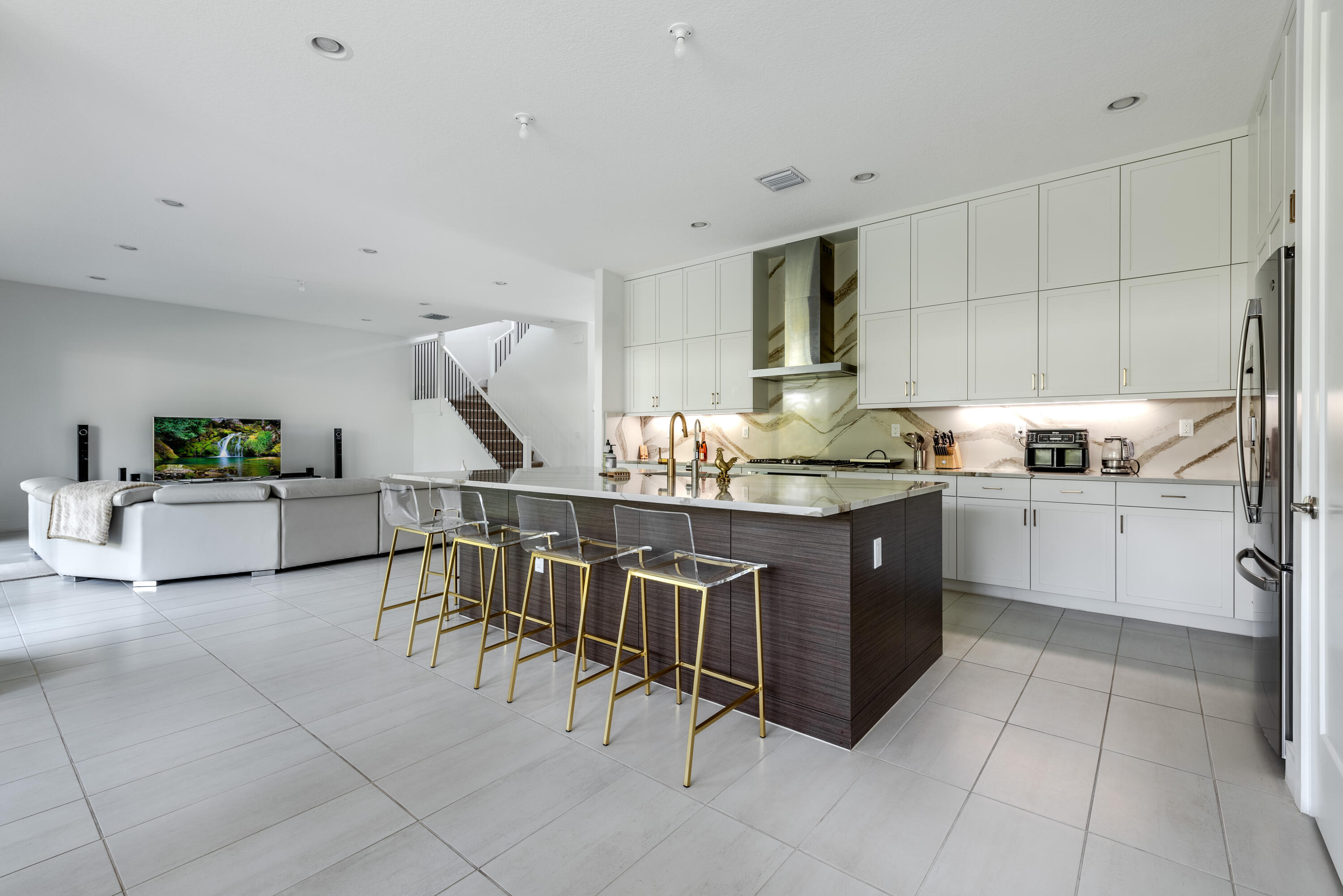 BRIDGES MIZNER PUD BRIDGES SOUTH PLAT SEVEN - Residential Lease