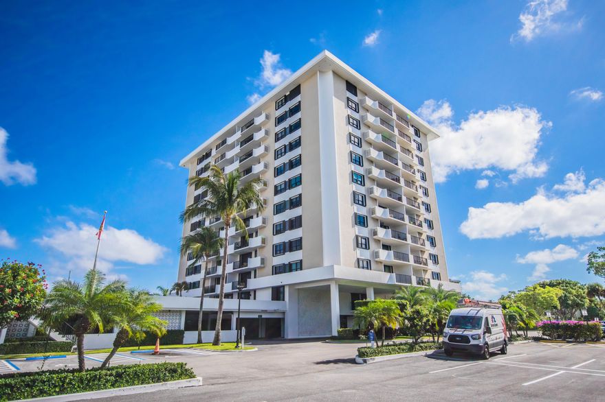 Adorable 1 bedroom plus den 1 bathroom deck level condo. The bedroom suite has a walk-in closet and combo tub/shower. The deck level units offer a large patio space. 1 assigned garage parking space #13. A/C replaced approximately 3 years ago (condenser and air handler). Hot water tank 2010. Washer only located in kitchen. All furniture is included in list price. Enjoy the amenities at the Admiralty Building including heated pool, tennis court, his/her saunas, library, and social room. Current assessment is for the renovation of the lobbies, interior hallways and elevators. 24-hr manned gatehouse. Waterfront walking path around the Old Port Cove Community. On-site restaurant Sandpiper Cove located at the Marina.