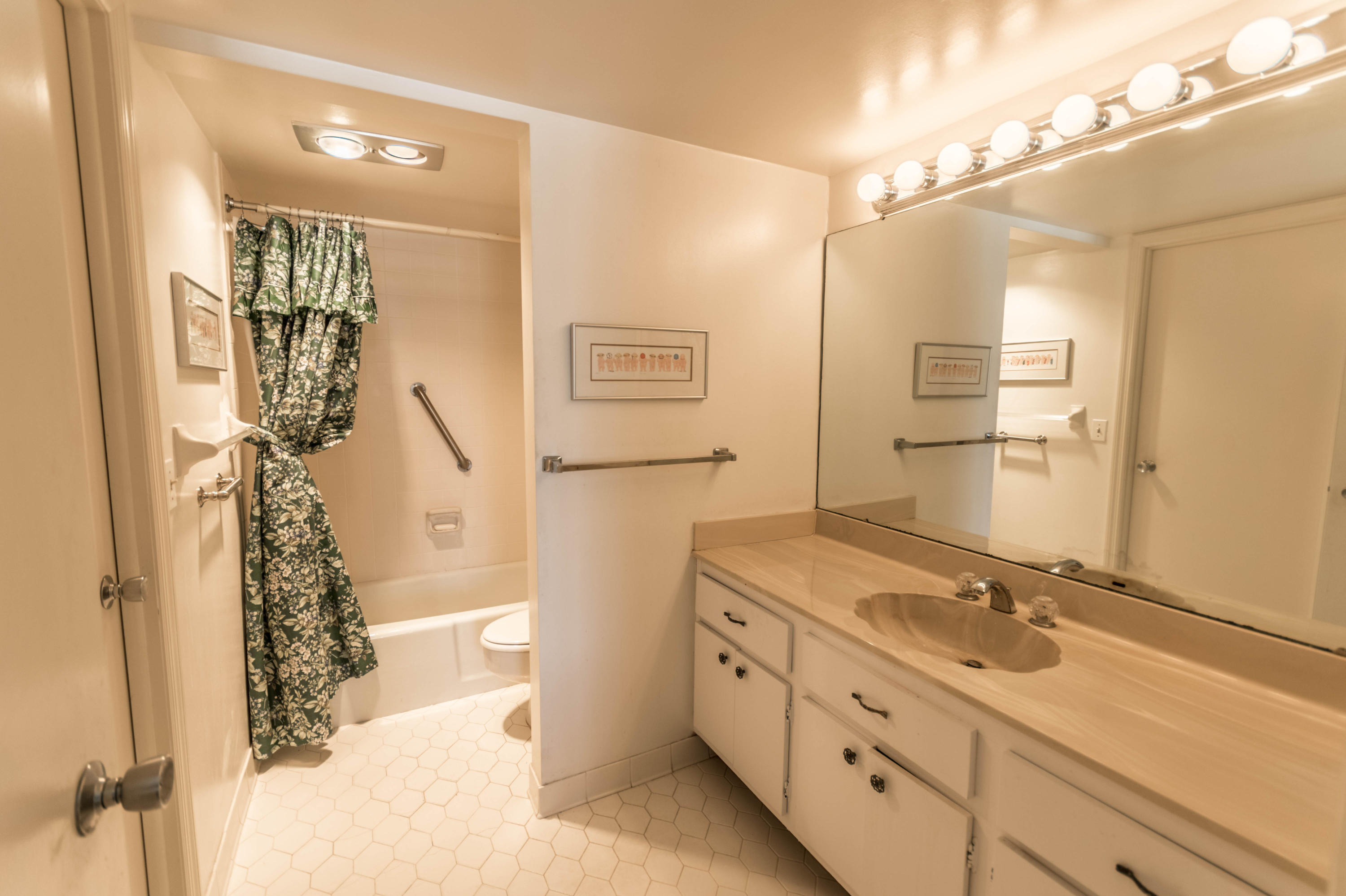 OLD PORT COVE COND ONE - Residential