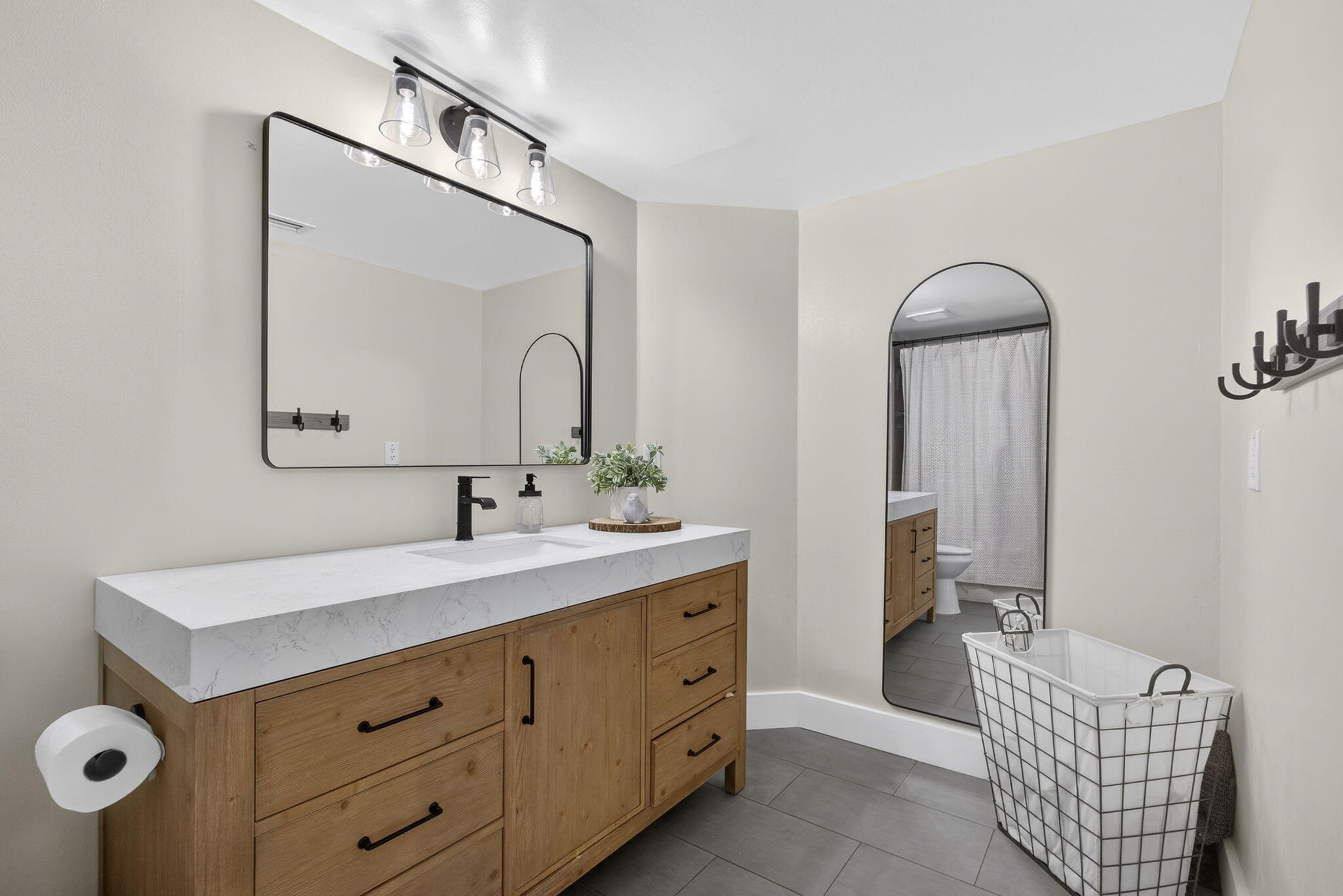 WESTWOOD GARDENS 3 - Residential