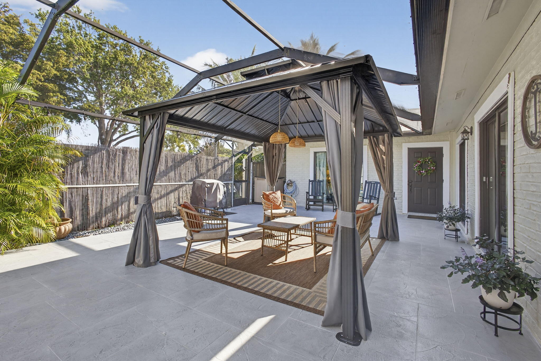 WESTWOOD GARDENS 3 - Residential