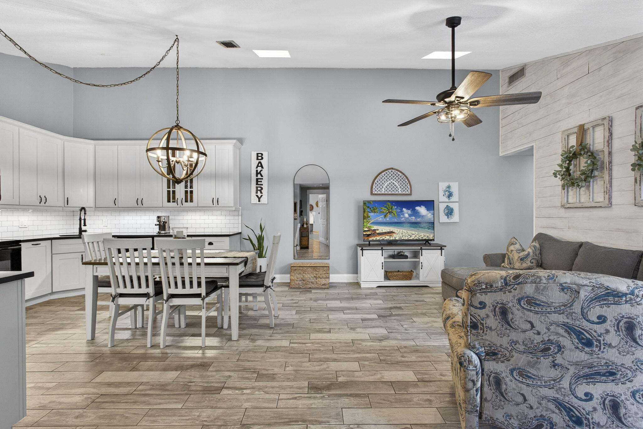 WESTWOOD GARDENS 3 - Residential