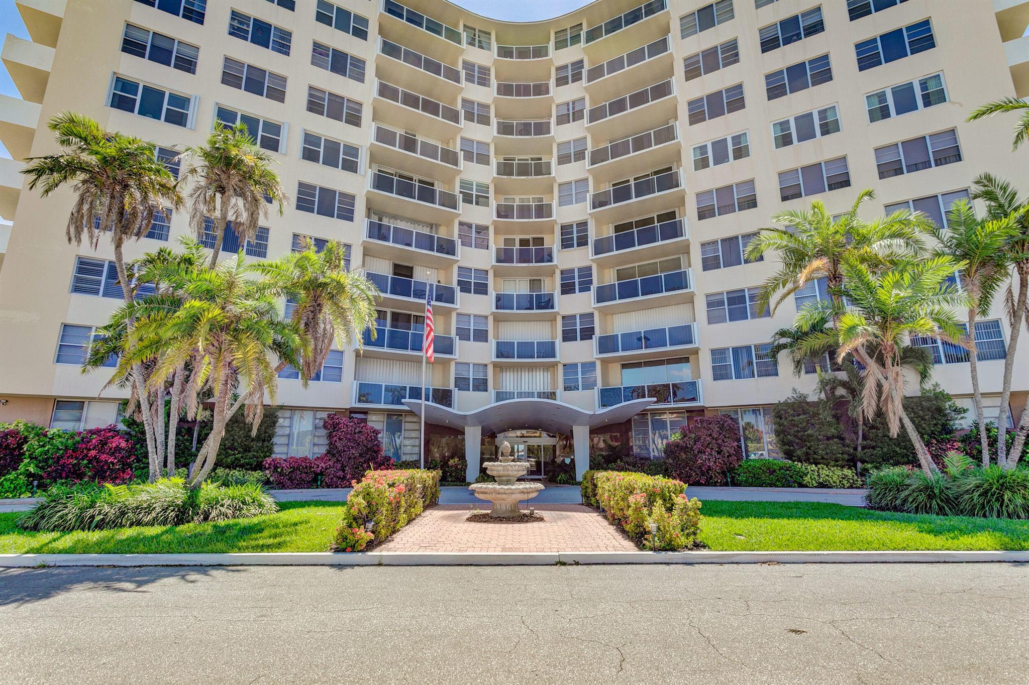 LA FONTANA - Residential