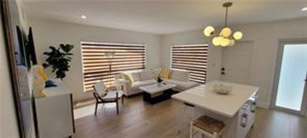 Photo of 915 Intracoastal Dr #6, Fort Lauderdale, FL 33304 (MLS # F10540478)