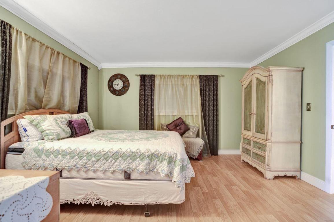 LAKE CLARKE GARDENS CONDO 14 - Residential