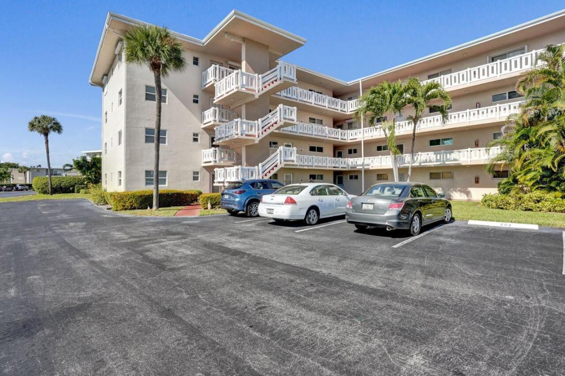 LAKE CLARKE GARDENS CONDO 14 - Residential