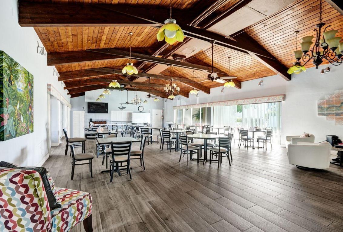 LAKE CLARKE GARDENS CONDO 14 - Residential