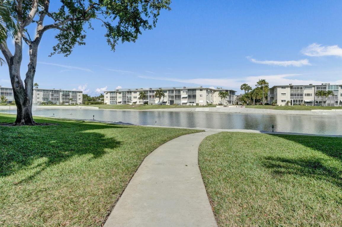 LAKE CLARKE GARDENS CONDO 14 - Residential